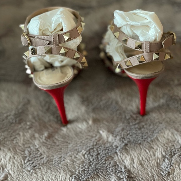 Valentino Rockstud Sandals 37 1/2 - Picture 7 of 16